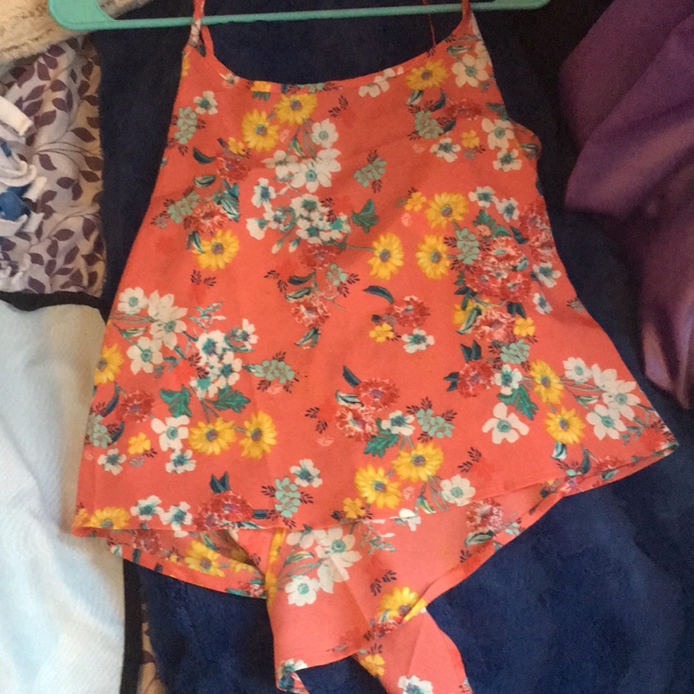Flowered tank top